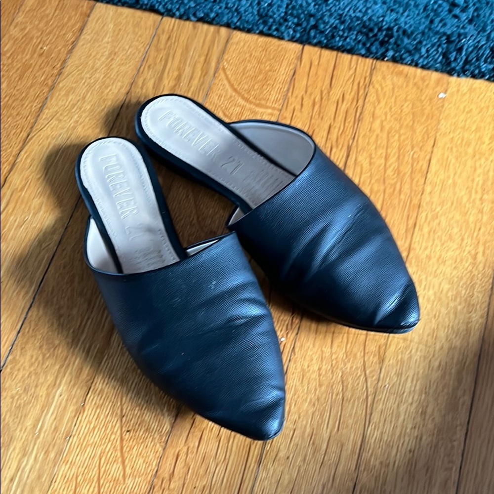 SOLD - Forever 21 Black Pointed Mules